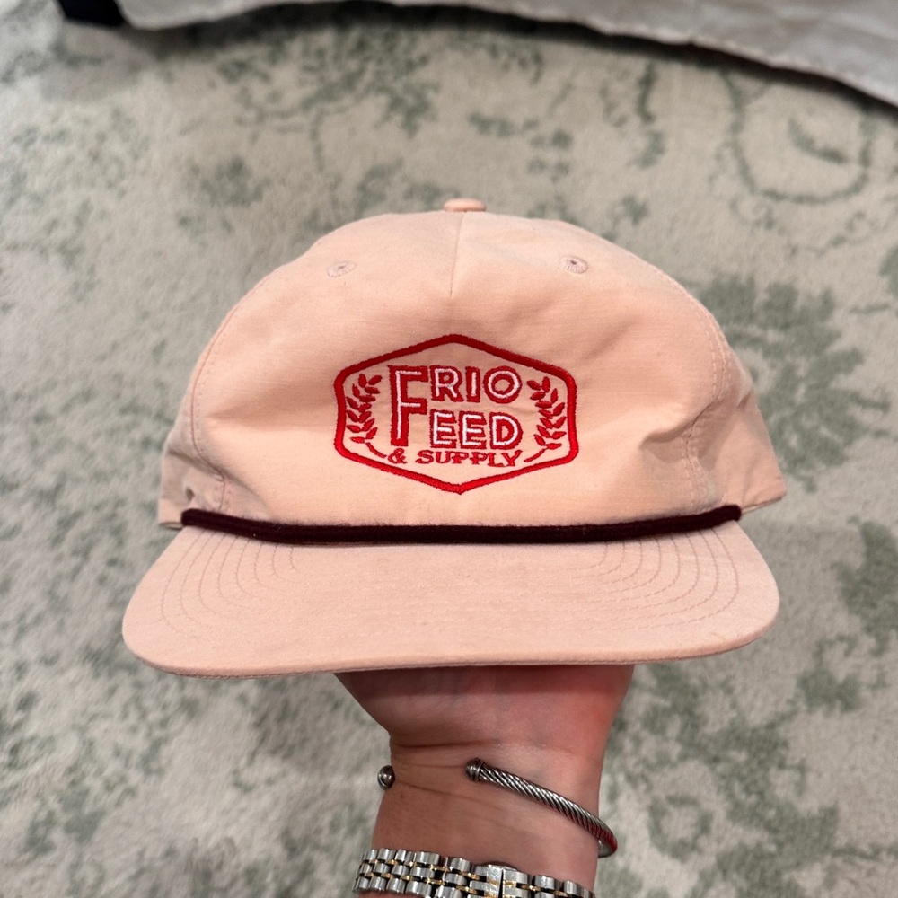 Frio Feed & Supply Peach Cap